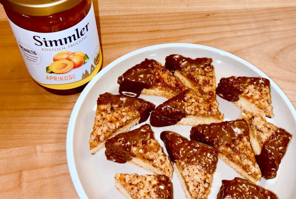Nussecken mit Simmler Aprikose